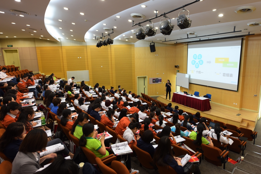 维多利亚老品牌vic(集团)官方网站